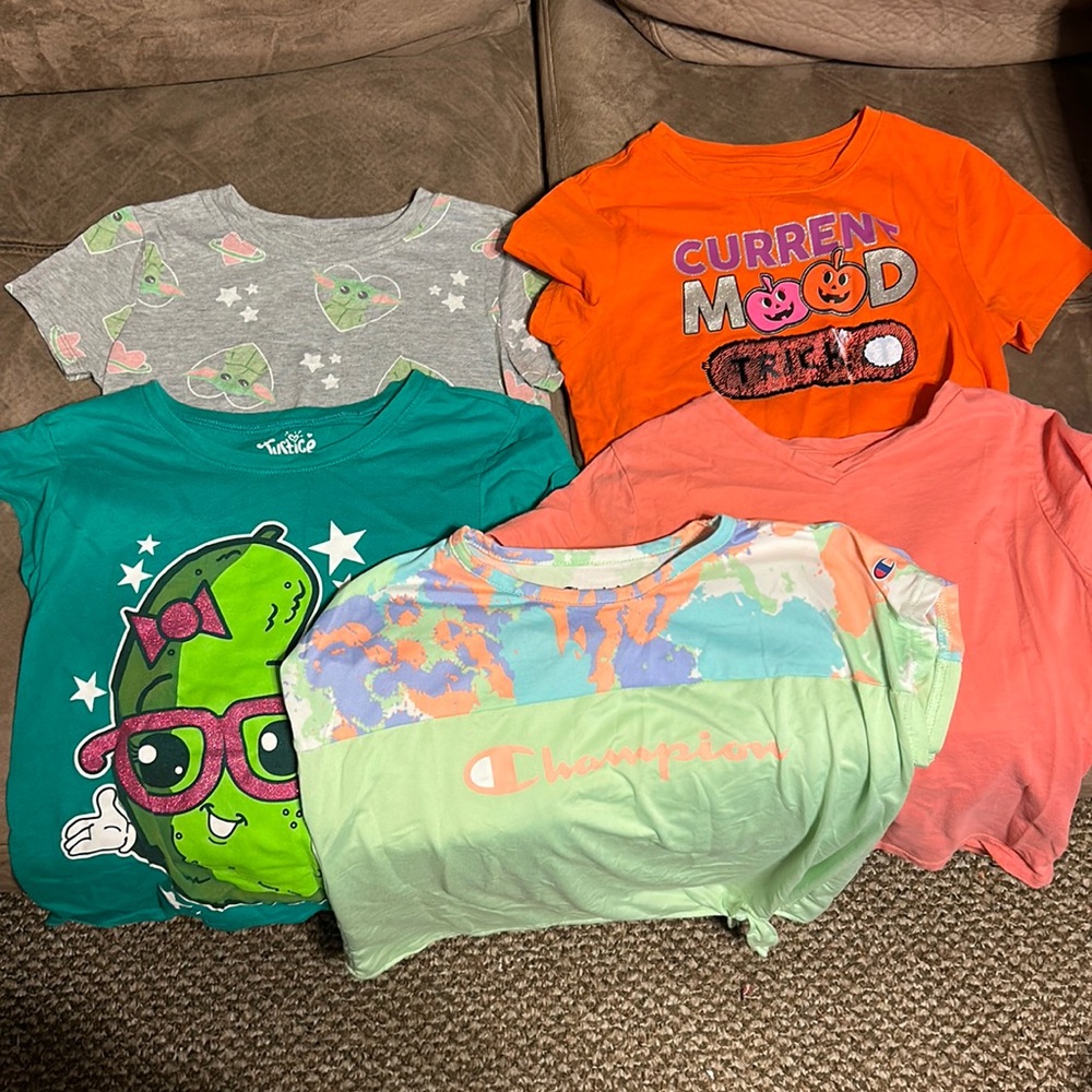 Girls size 10/12 T-shirt bundle